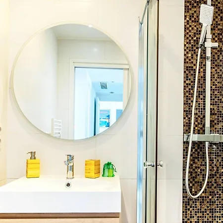 Milady-perle Neuve, Wifi, Climatisee, Centre D'antibes Au Calme * Antibes